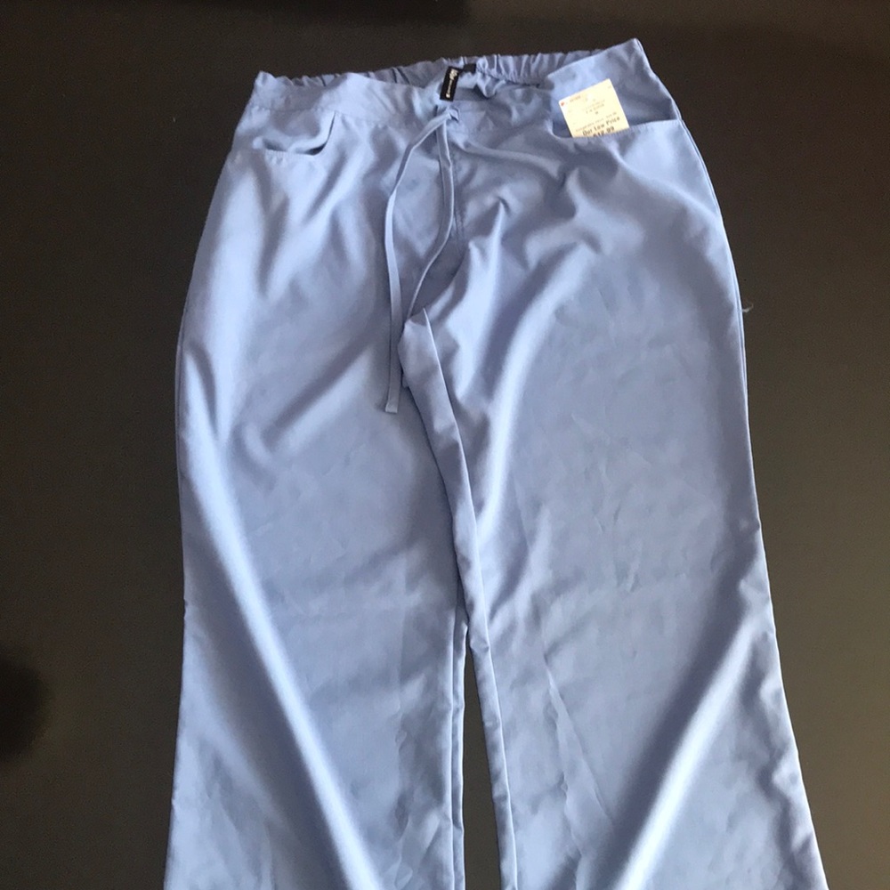Barco scrubs brand new